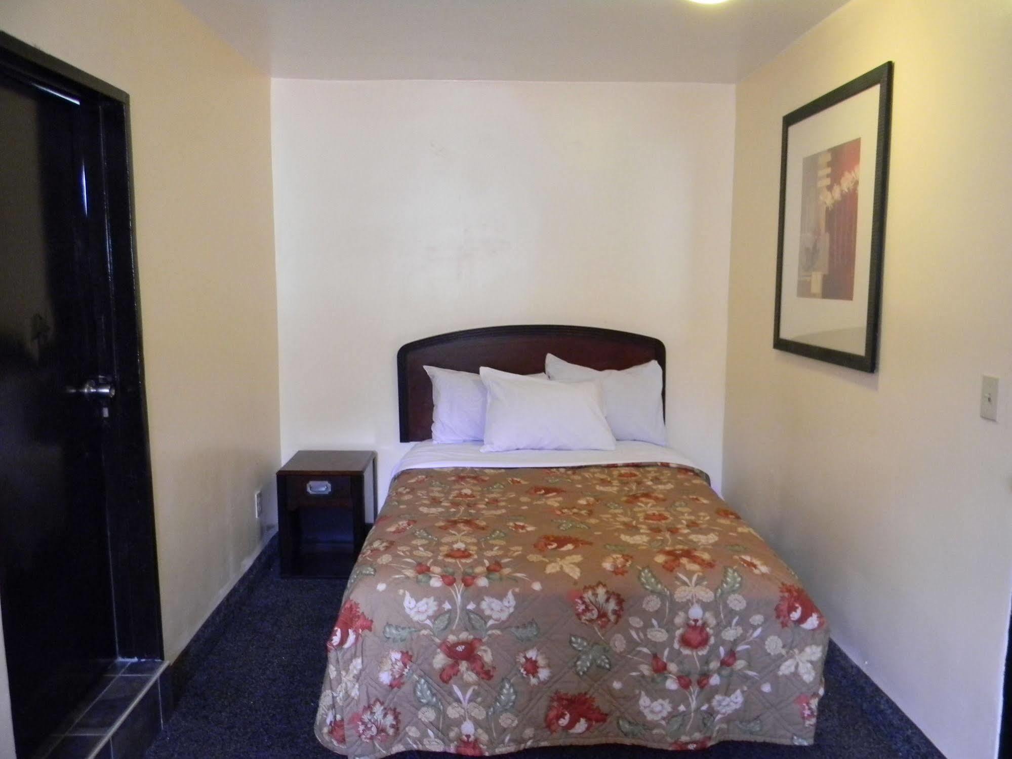 Hotel Plaza Hermosa Tijuana Exteriör bild
